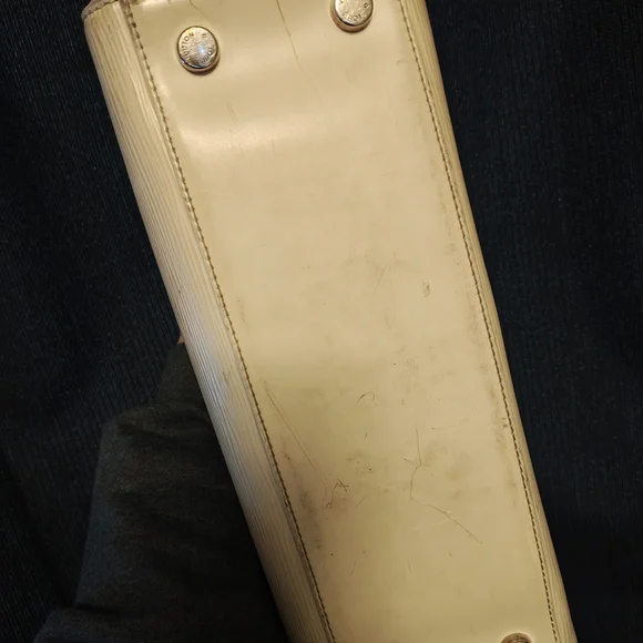 Louis Vuitton Brea MM - Picture 12 of 16